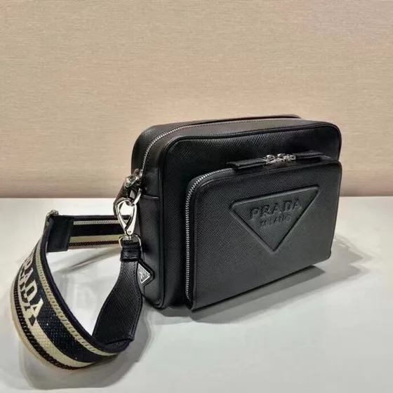 Prada Saffiano Pelle Borsa a spalla With Logo Strap Nero Crossbody