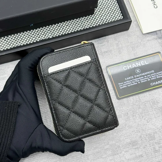 Chanel Classic Zipped Card Holder Hitam Card Holder