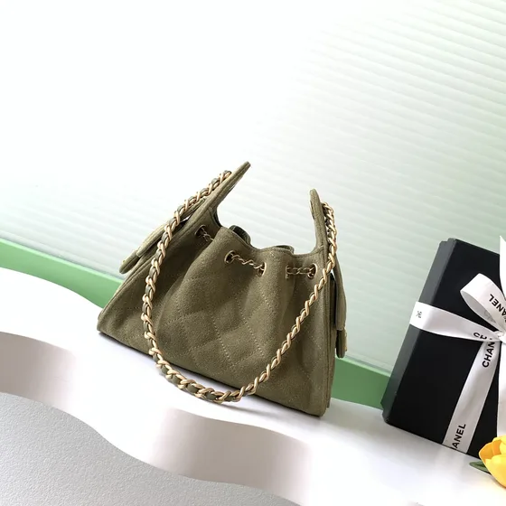 Chanel Chanel 25 Small Handbag Olive Hijau Shoulder Bag
