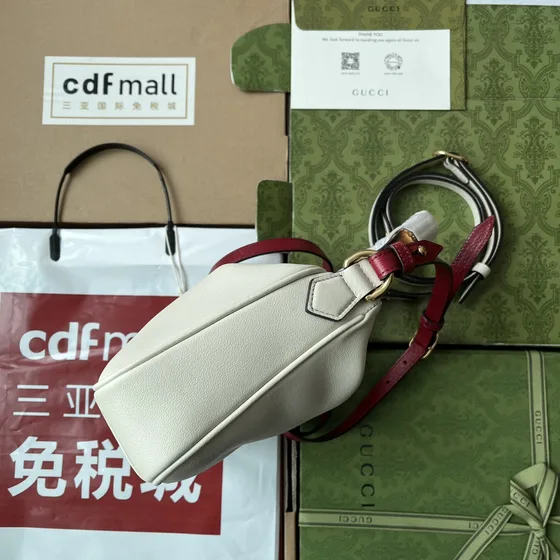 Gucci Gucci Bamboo Diana Small Shoulder Bag White Shoulder Bag