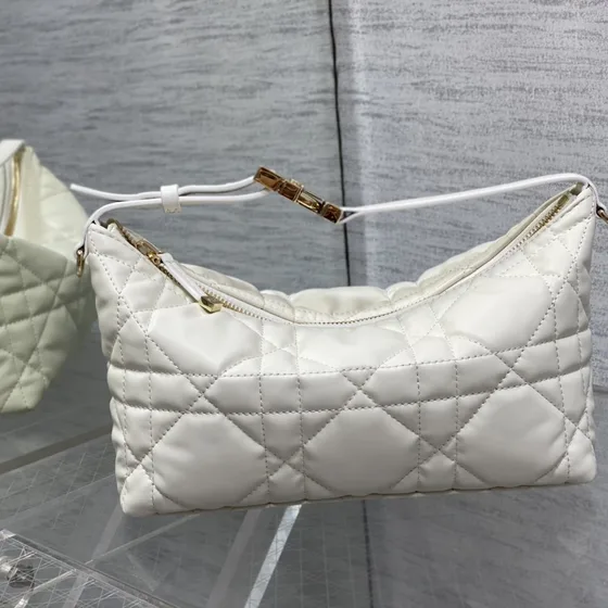 Dior Miss Caro Zipped Portaoggetti With Strap Bianco Portaoggetti