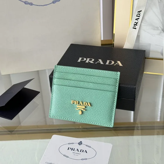 Prada Saffiano หนัง Card Holder Mint สีเขียว Card Holder