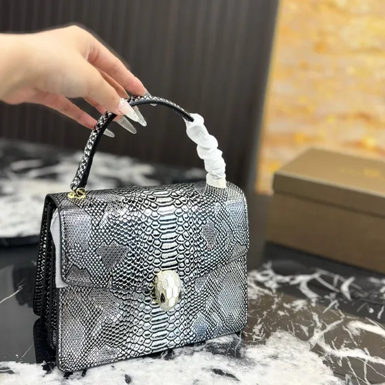 Bvlgari Serpenti Forever Anse supérieure Various Python-Embossed Cuir (Blanc/A Anse supérieure
