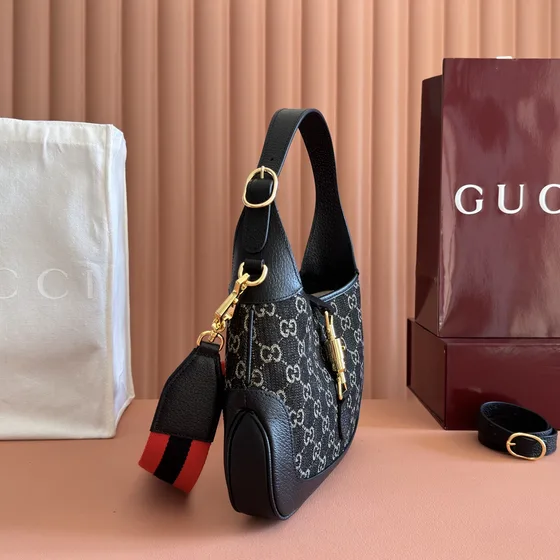 Gucci Jackie 1961 Small Hobo Bag สีดำ Hobo