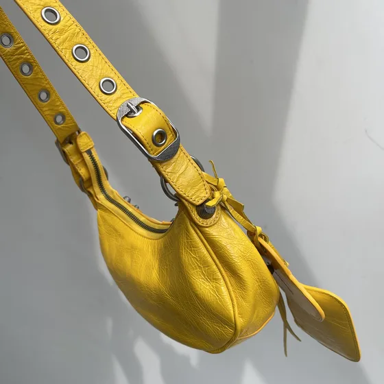 Balenciaga Le Cagole Shoulder Bag Yellow Shoulder Bag