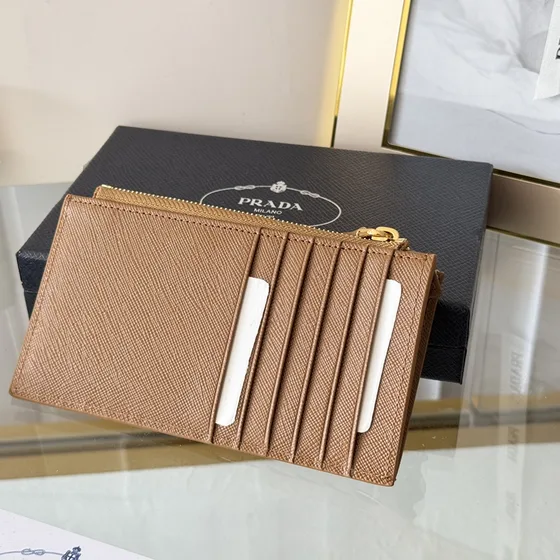 Prada Saffiano Piel Card Holder With Zipper Camel Marrón Card Holder
