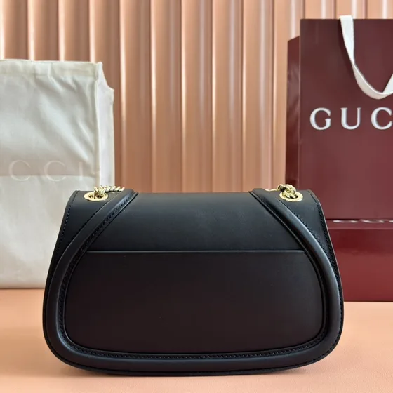 Gucci Gucci Blondie Shoulder Bag Black Shoulder Bag