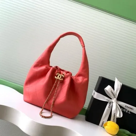 Chanel Cabas Hobo Coral Red Hobo