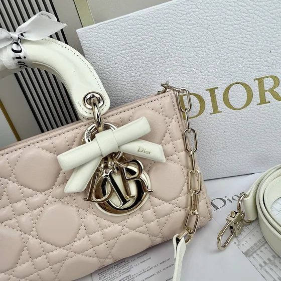 Dior Lady D-Joy Sakura สีชมพู And สีขาว 22cm Crossbody