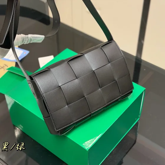 Bottega Veneta Cassette Bag Black Crossbody