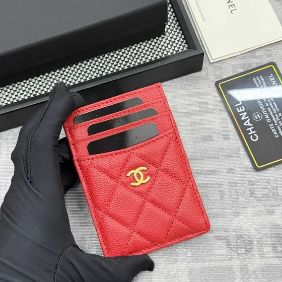 Chanel Quilted Caviar Card Holder أحمر Card Holder