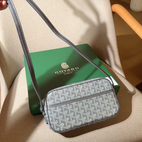 Goyard Cap-Vert Pm Bag สีเทา Crossbody
