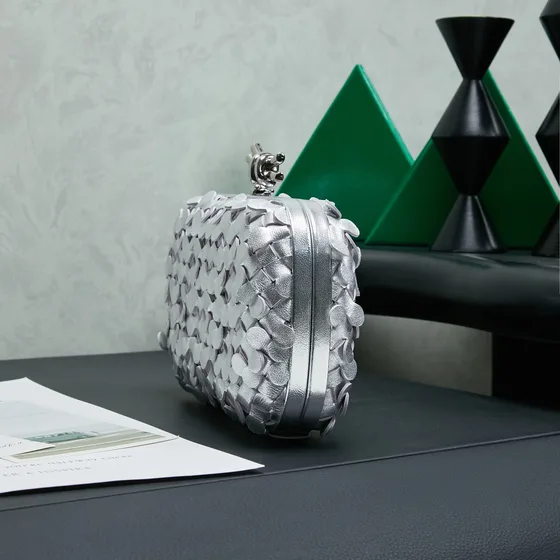 Bottega Veneta Knot Riñonera Plateado Riñonera