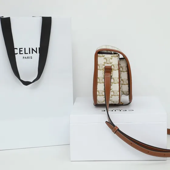 Celine Triomphe قماش Medium Folco Bag أبيض With بني Trim Crossbody Bag