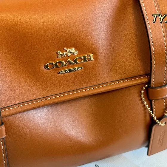 Coach Heritage Large Shoulder Bag Coklat Shoulder Bag