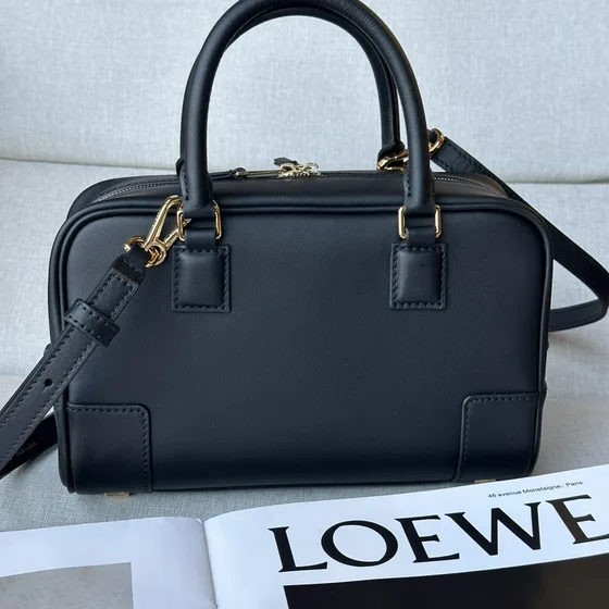 Loewe Amazona Black Top Handle