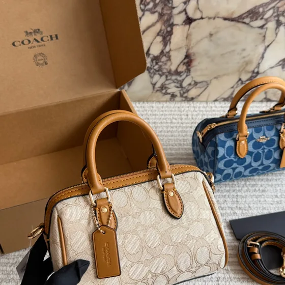 Coach Rowan Satchel In Signature Tela Beige/Marrone Manico