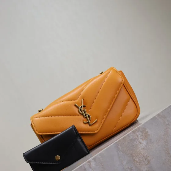 YSL Cassandre Matelassé Envelope Chain Bag Naranja Crossbody