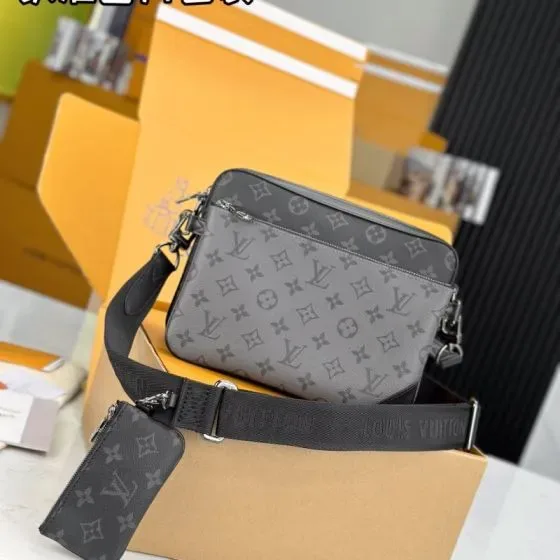 Louis Vuitton Trio Messenger Grey Crossbody