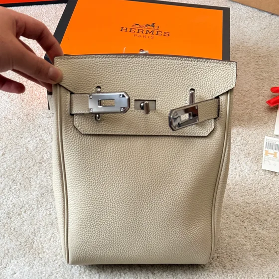 Hermes Kelly Akkad Light Grigio Crossbody