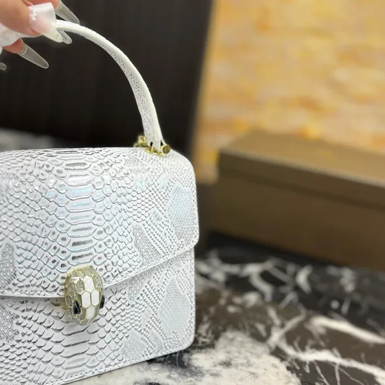 Bvlgari Serpenti Forever Beyaz Üst sap
