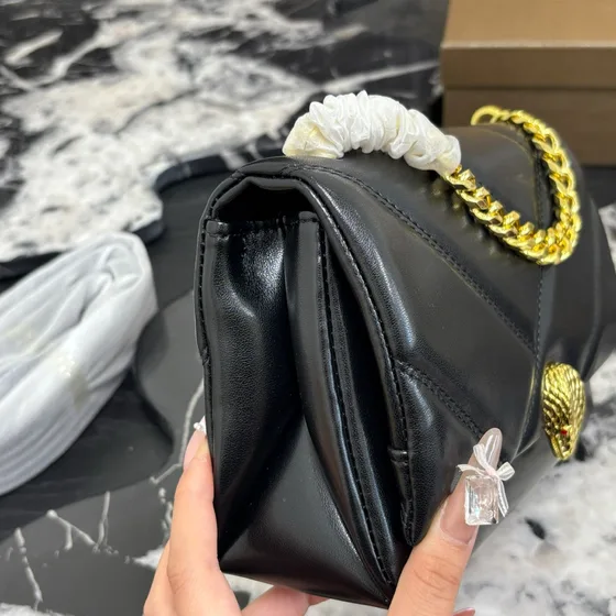 Bvlgari Serpenti Cabochon Shoulder Bag Hitam Shoulder Bag
