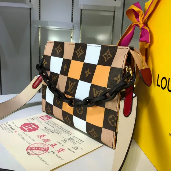 Louis Vuitton Toiletry Estuche On Chain Multicolor Crossbody