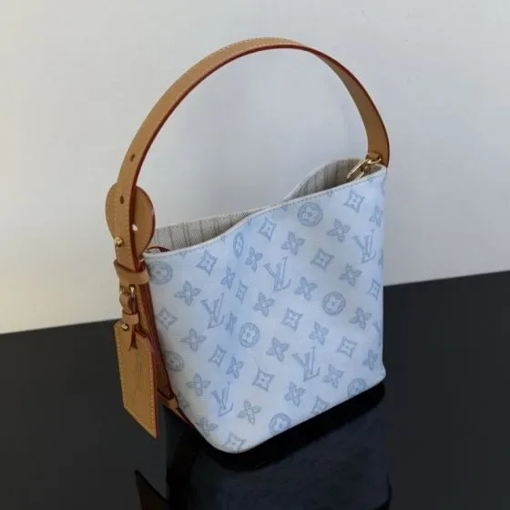 Louis Vuitton Atlantis Bb Light Blue Shoulder Bag