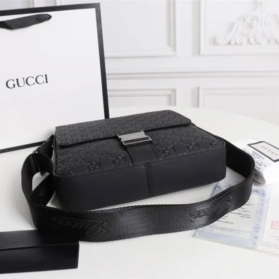 Gucci 33061-2 Hitam Guccissima 25x27x6cm messenger