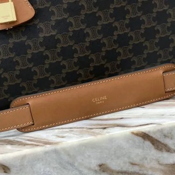 Celine Braun Triomphe Leinwand with Tan Leder travel