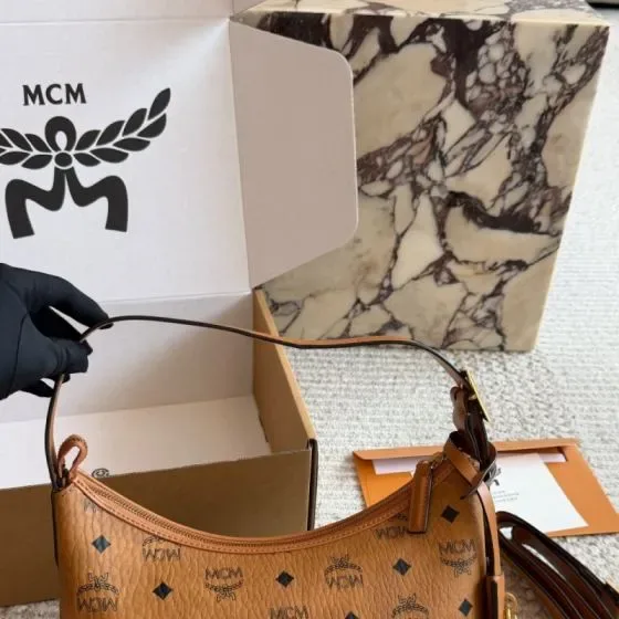 MCM Aren Visetos Hobo Cognac Hobo