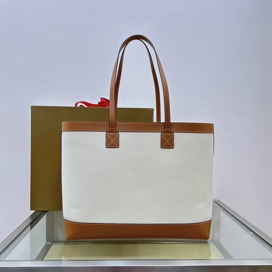 Burberry Heritage Tote Bag White Brown Tote Bag