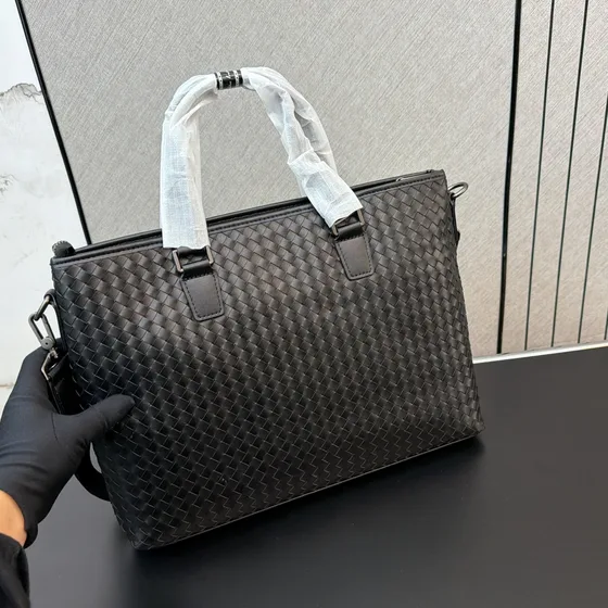 Bottega Veneta Intrecciato Кожа Портфель Чёрный Верхняя ручка