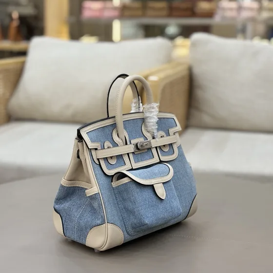 Hermes Birkin Cargo Light Azul Denim / Crema Asa superior