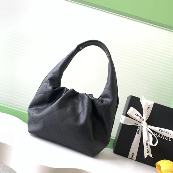 Chanel Tulip Hobo Bag Чёрный Hobo
