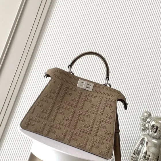 Fendi Peekaboo Iseeu Small Beige Top Handle
