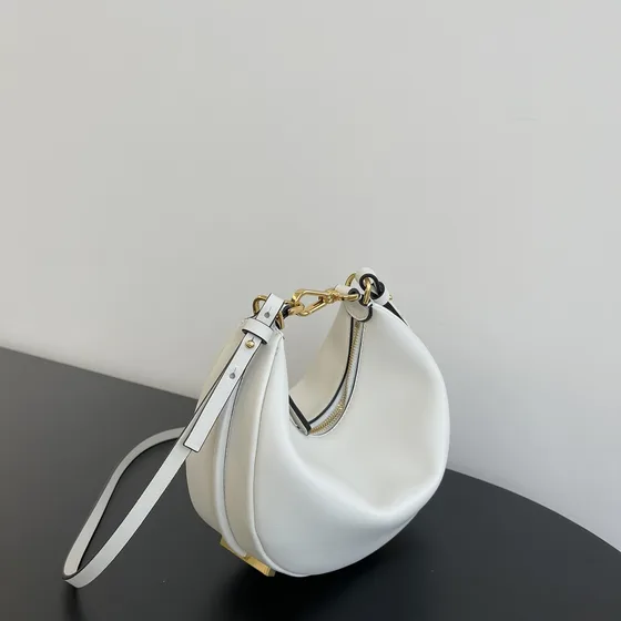 Fendi Hobo Shoulder Bag White Hobo