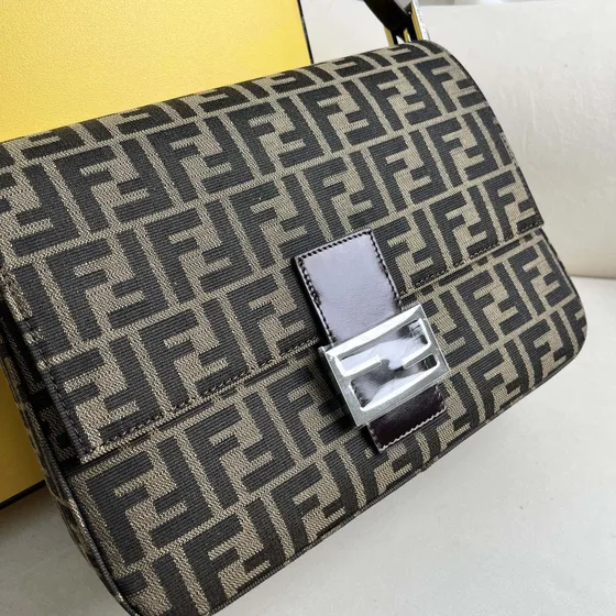 Fendi Baguette Коричневый Сумка на плечо