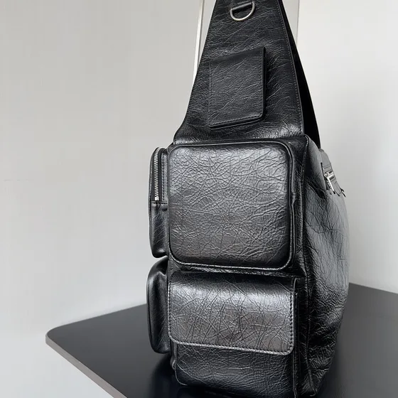 Balenciaga Superbusy Large Sling Bag Hitam Shoulder Bag