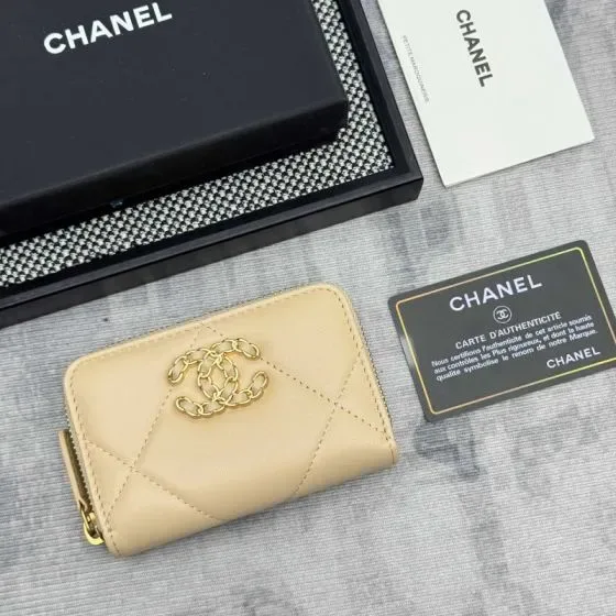 Chanel 19 Zip Coin Purse Beige Card Holder