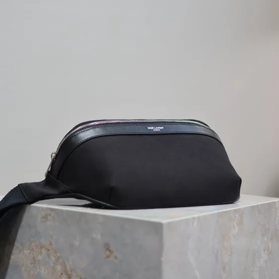 YSL Classic Waist Bag أسود Belt Bag