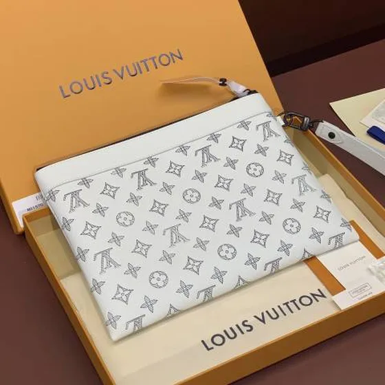 Louis Vuitton M81570 White Monogram Shadow 30 x 21 5 x 1 cm everyday