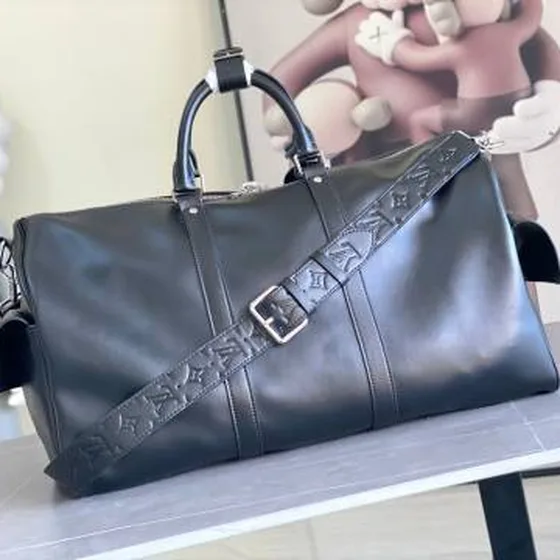 Louis Vuitton Keepall Bandouli re 50 Negro piel 50x29x23cm travel