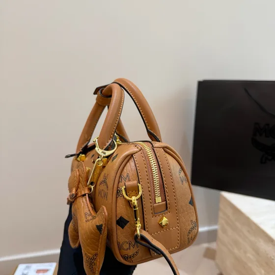 MCM Boston Bag Cognac Коричневый Верхняя ручка