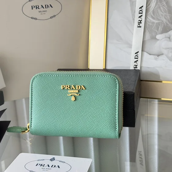 Prada Saffiano Metal Zip Around Card Holder Mint أخضر Card Holder