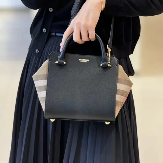 Burberry Banner Tote Noir Anse supérieure