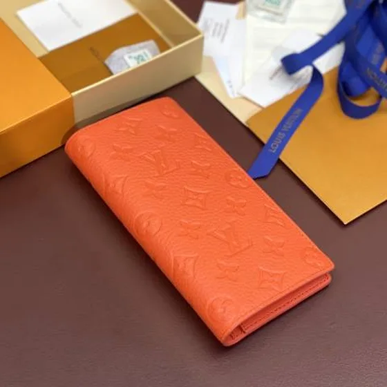 Louis Vuitton M69038 Coral Taurillon Monogram 10 x 19 x 2 cm everyday