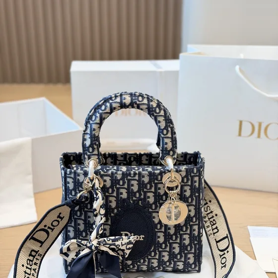 Dior Lady Dior Blu navy Blu/Beige Oblique Manico