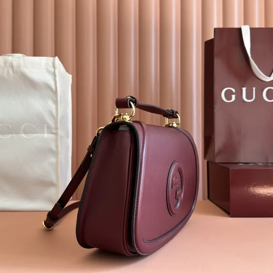 Gucci Gucci Blondie Top Handle Bag สีเบอร์กันดี Top Handle