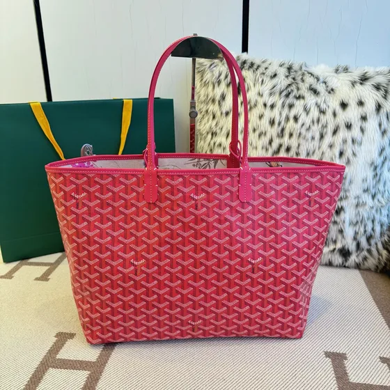 Goyard Saint Louis Pm Fuchsia Tote Bag